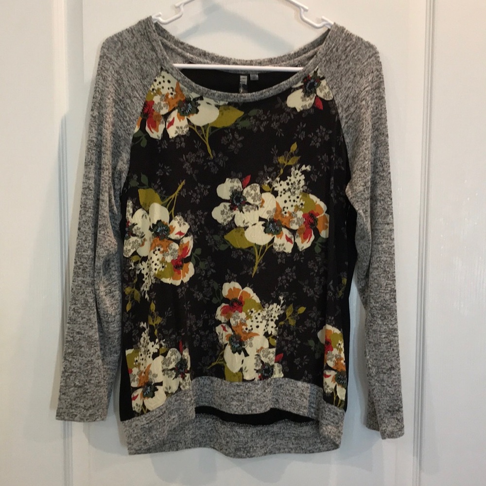 Jut From the Keith Benter Mixed Material Top